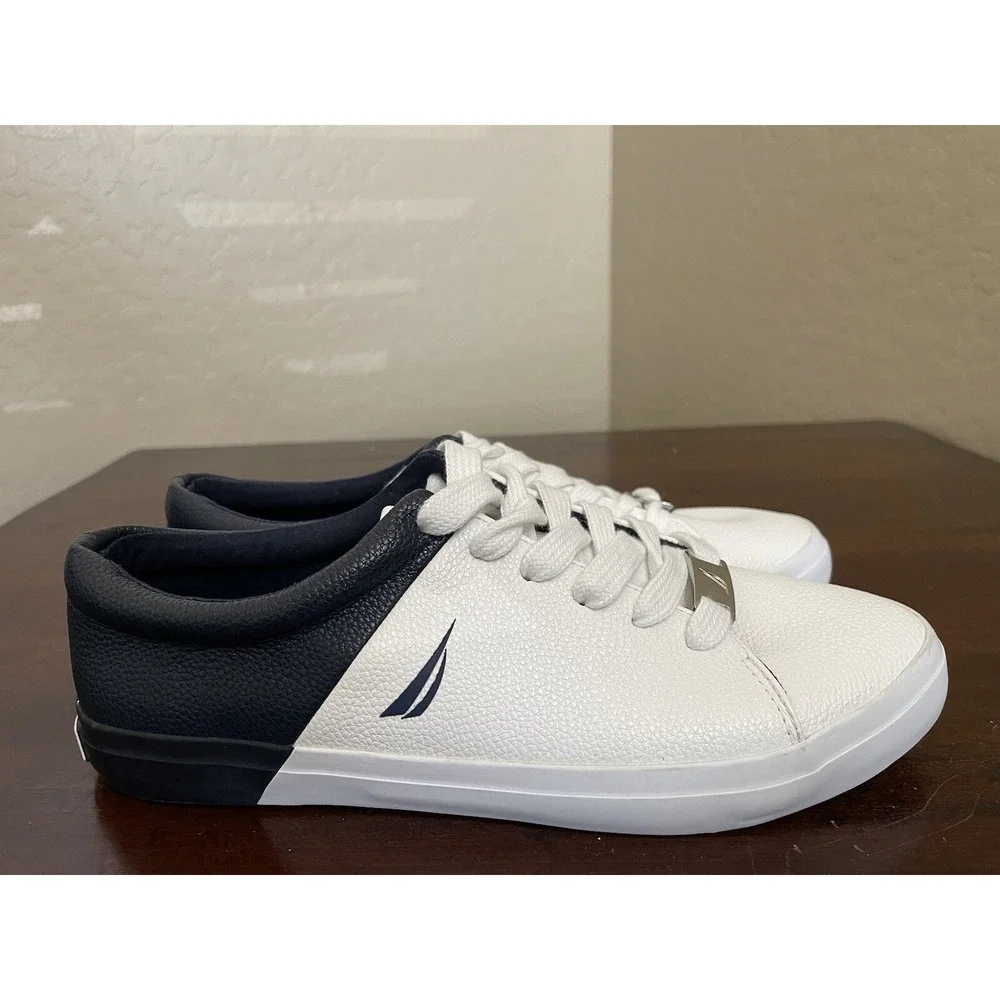 Women's Nautica white/Blue shoes Size 9.5 In Excellence